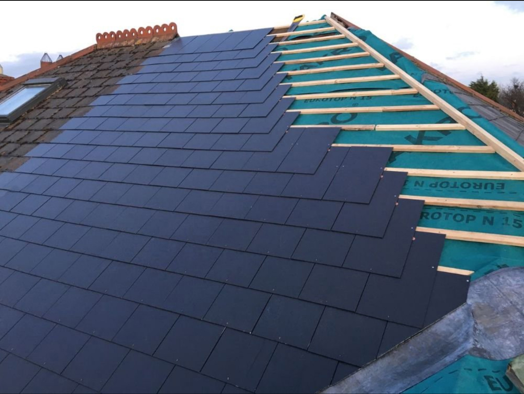 Emergency roof repair work carried out in Dublin
